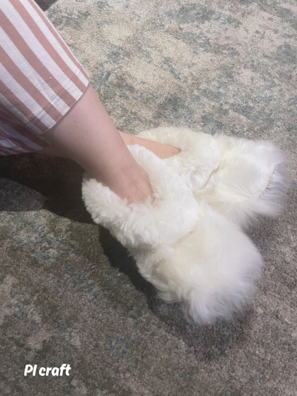 Luxury alpaca slippers - 100% fur- unisex slippers- winter slippers - fluffy fur slippers - home slippers -White slippers - very soft touch - Imagen 3