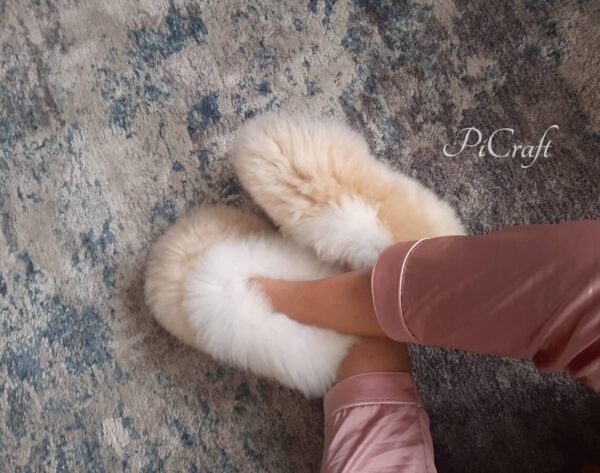 Beige and White slippers - Unisex Alpaca fur slippers - home slippers - very soft touch - Imagen 7