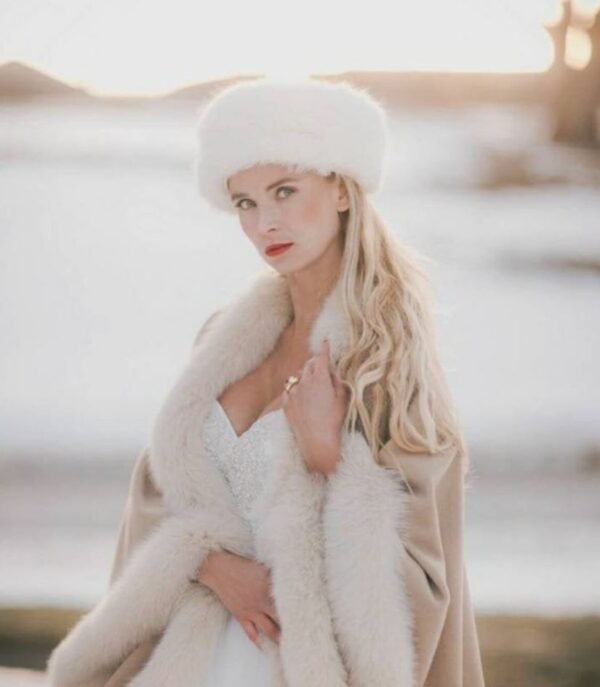 Luxury alpaca hat / alpaca fur hat / warm hat / White alpaca hat / handmade /alpaca russian hat/Premium Baby Alpaca / fur hat /Ladies womens - Imagen 4