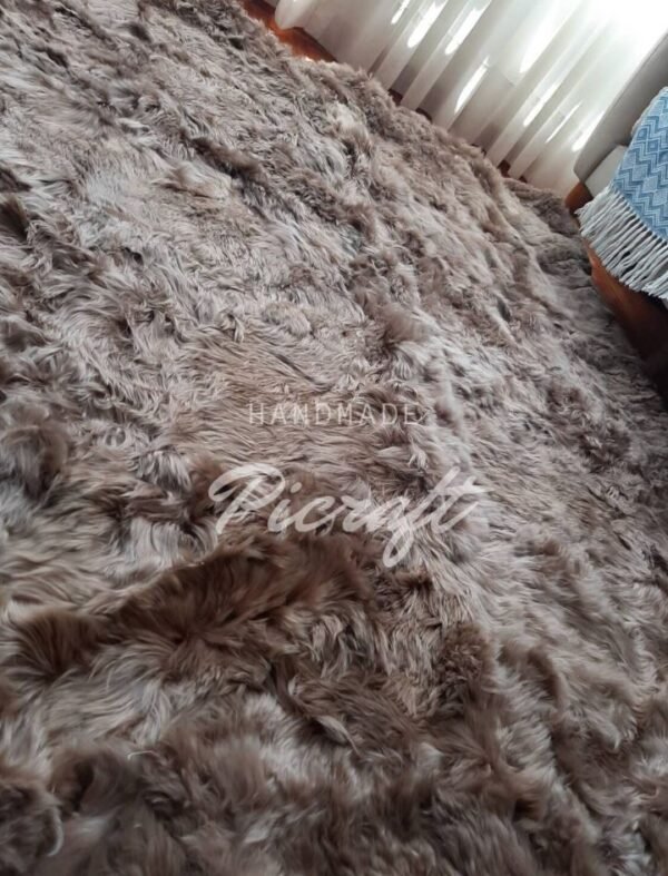 Luxury alpaca rug - fur rug - alpaca rug - soft rug - 100% fur - handmade - Imagen 3