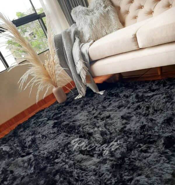 Luxury Black alpaca rug - fur rug - alpaca rug - soft rug - 100% fur - handmade - Imagen 7