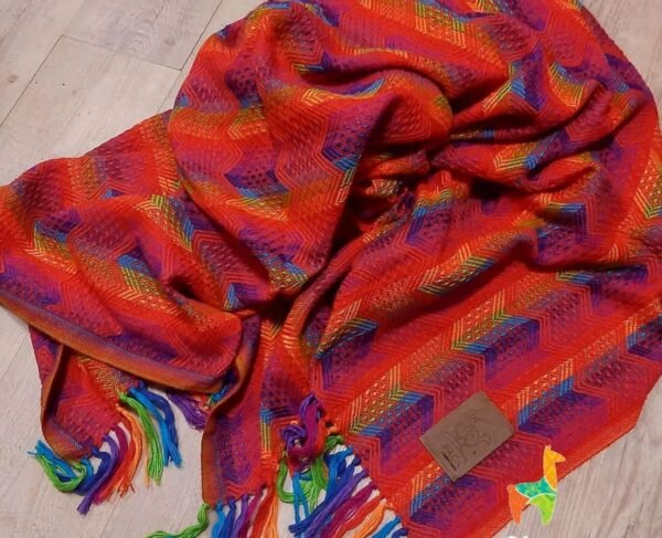 Blanket made with the best quality alpaca wool - premium alpaca wool blanket - soft and cozy blanket - Red Blanket - Imagen 6