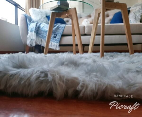 Luxury silver alpaca rug - fur rug - alpaca rug - soft rug - 100% fur - handmade - silver rug - Imagen 2