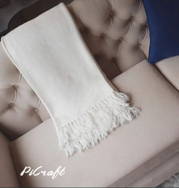 Blanket made with the best quality alpaca wool - premium alpaca wool blanket - soft and cozy blanket - White Blanket - Imagen 5